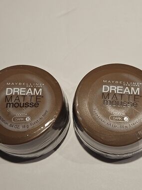 Maybelline Dream Matte Mousse Foundation - Cocoa (Dark 3)